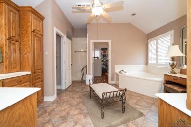 Nestled in quiet cul-de-sac in Fairway Oaks Subdivision with on The Challenge at Oak Forest in Texas - for sale on GolfHomes.com, golf home, golf lot