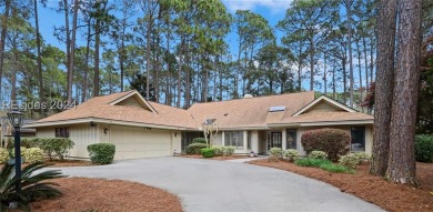 Perfect location for this beautiful 4 BR, 4 Bathroom home with a on Oyster Reef Golf Course in South Carolina - for sale on GolfHomes.com, golf home, golf lot