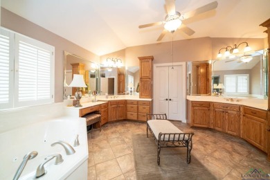 Nestled in quiet cul-de-sac in Fairway Oaks Subdivision with on The Challenge at Oak Forest in Texas - for sale on GolfHomes.com, golf home, golf lot