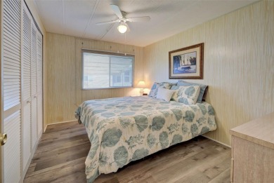 REDUCED!! MAINTENANCE-FREE AND MOVE-IN READY! Welcome to VENICE on Pelican Pointe Golf and Country Club in Florida - for sale on GolfHomes.com, golf home, golf lot