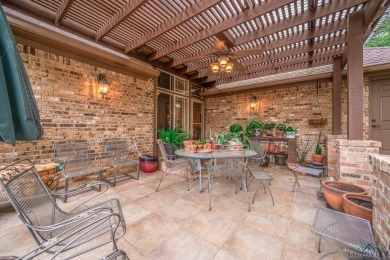 Nestled in quiet cul-de-sac in Fairway Oaks Subdivision with on The Challenge at Oak Forest in Texas - for sale on GolfHomes.com, golf home, golf lot