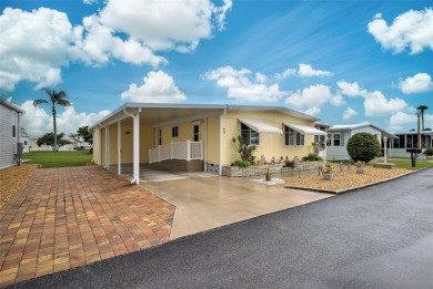 REDUCED!! MAINTENANCE-FREE AND MOVE-IN READY! Welcome to VENICE on Pelican Pointe Golf and Country Club in Florida - for sale on GolfHomes.com, golf home, golf lot