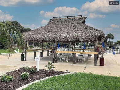 REDUCED!! MAINTENANCE-FREE AND MOVE-IN READY! Welcome to VENICE on Pelican Pointe Golf and Country Club in Florida - for sale on GolfHomes.com, golf home, golf lot