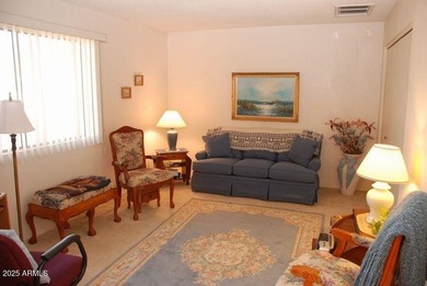 2/2 plus Den Split floor plan 1861 Sq Ft. with inviting on Sun Lakes Country Club in Arizona - for sale on GolfHomes.com, golf home, golf lot