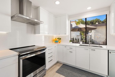 What a stylish GEM! Prime west-side location within Rancho Las on Rancho Las Palmas Country Club in California - for sale on GolfHomes.com, golf home, golf lot