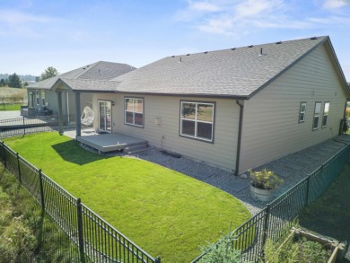 Welcome to Fairway Greens! This meticulously maintained 3bd/2bth on  in Washington - for sale on GolfHomes.com, golf home, golf lot