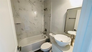 Brand New DUPLEX in Port Charlotte - Never lived in!  Each on Duffys Golf Center in Florida - for sale on GolfHomes.com, golf home, golf lot