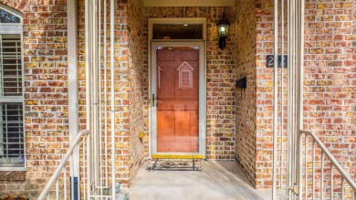 Welcome to this beautiful 3-bedroom, 2-bathroom home, ideally on Pleasant Valley Country Club in Arkansas - for sale on GolfHomes.com, golf home, golf lot