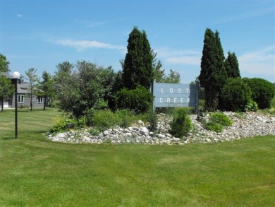 Looking for a reasonably priced year around Door County on Idlewild Golf Course in Wisconsin - for sale on GolfHomes.com, golf home, golf lot