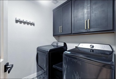 Stunning Fully Remodeled Home with High-End Modern Finishes! on Stewart Peninsula Golf Course in Texas - for sale on GolfHomes.com, golf home, golf lot