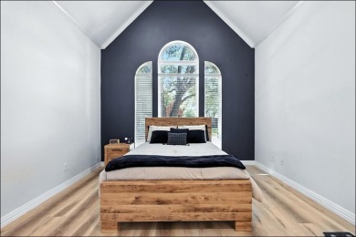 Stunning Fully Remodeled Home with High-End Modern Finishes! on Stewart Peninsula Golf Course in Texas - for sale on GolfHomes.com, golf home, golf lot
