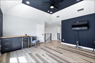 Stunning Fully Remodeled Home with High-End Modern Finishes! on Stewart Peninsula Golf Course in Texas - for sale on GolfHomes.com, golf home, golf lot