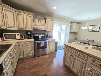 Updated Condo Near Golf Course and Splash Pool! Discover this on Miles City Town and Country Club in Montana - for sale on GolfHomes.com, golf home, golf lot
