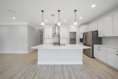 4.99% interest rate with use of preferred lender for limited on Bobcat Trail Golf Club in Florida - for sale on GolfHomes.com, golf home, golf lot