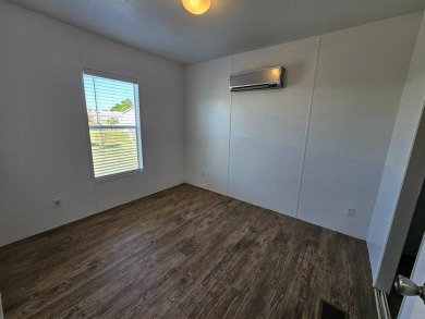 NO DAMAGES FROM HURRICANES! MOVE IN READY CONDITION! Freshly on Sabal Springs Golf and Racquet Club in Florida - for sale on GolfHomes.com, golf home, golf lot
