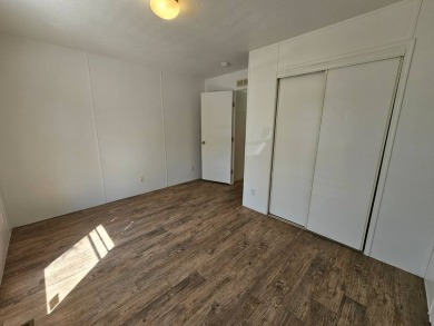 NO DAMAGES FROM HURRICANES! MOVE IN READY CONDITION! Freshly on Sabal Springs Golf and Racquet Club in Florida - for sale on GolfHomes.com, golf home, golf lot