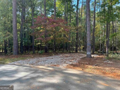 Great building site in an established neighborhood within on Reynolds Lake Oconee - The Oconee in Georgia - for sale on GolfHomes.com, golf home, golf lot