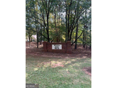 Great building site in an established neighborhood within on Reynolds Lake Oconee - The Oconee in Georgia - for sale on GolfHomes.com, golf home, golf lot