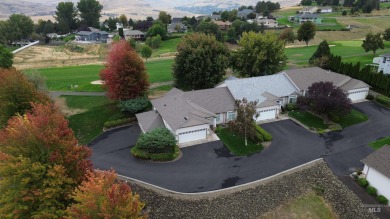 Welcome to this meticulously maintained single-level townhome on Quail Ridge Golf Course in Washington - for sale on GolfHomes.com, golf home, golf lot