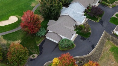 Welcome to this meticulously maintained single-level townhome on Quail Ridge Golf Course in Washington - for sale on GolfHomes.com, golf home, golf lot