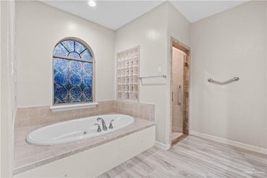 Beautiful home at Los Lagos, includes 3 bedrooms, 2 bathrooms on Los Lagos Golf Club in Texas - for sale on GolfHomes.com, golf home, golf lot