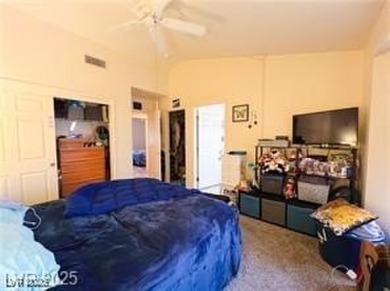 Well-maintained 2-bedroom, 2-bath home in the 55+ community of on Highland Falls Golf Club in Nevada - for sale on GolfHomes.com, golf home, golf lot