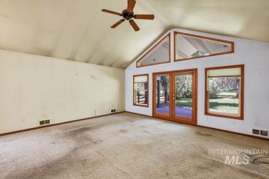 Charming home with Prime Location in McCall, backing up to the on McCall Municipal Golf Course in Idaho - for sale on GolfHomes.com, golf home, golf lot