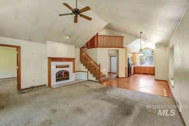 Charming home with Prime Location in McCall, backing up to the on McCall Municipal Golf Course in Idaho - for sale on GolfHomes.com, golf home, golf lot