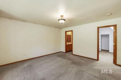 Charming home with Prime Location in McCall, backing up to the on McCall Municipal Golf Course in Idaho - for sale on GolfHomes.com, golf home, golf lot