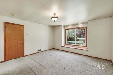 Charming home with Prime Location in McCall, backing up to the on McCall Municipal Golf Course in Idaho - for sale on GolfHomes.com, golf home, golf lot