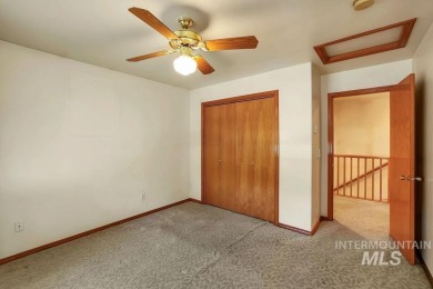 Charming home with Prime Location in McCall, backing up to the on McCall Municipal Golf Course in Idaho - for sale on GolfHomes.com, golf home, golf lot