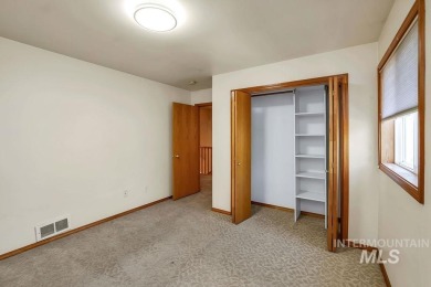 Charming home with Prime Location in McCall, backing up to the on McCall Municipal Golf Course in Idaho - for sale on GolfHomes.com, golf home, golf lot