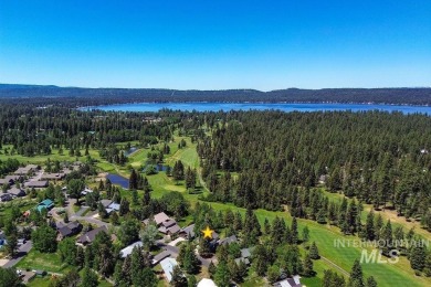 Charming home with Prime Location in McCall, backing up to the on McCall Municipal Golf Course in Idaho - for sale on GolfHomes.com, golf home, golf lot