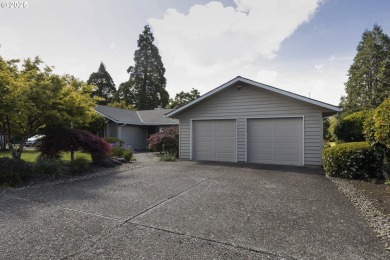 Immaculate Single-Level Home on the 5th Fairway of Michelbook on Michelbook Country Club in Oregon - for sale on GolfHomes.com, golf home, golf lot