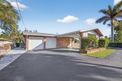 INVESTORS DREAM!! INCREDIBLE AND RARE OPPORTUNITY TO RENOVATE on Lake Worth Municipal Golf Course in Florida - for sale on GolfHomes.com, golf home, golf lot