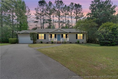 Opportunity doesn't knock-it shows up with curb appeal, fresh on Woodlake Country Club in North Carolina - for sale on GolfHomes.com, golf home, golf lot