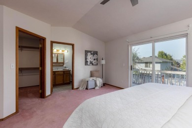 Bring your vision to this 4-bed, 3-bath rancher with a full on Meadow Wood Golf Course in Washington - for sale on GolfHomes.com, golf home, golf lot