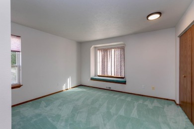 Bring your vision to this 4-bed, 3-bath rancher with a full on Meadow Wood Golf Course in Washington - for sale on GolfHomes.com, golf home, golf lot