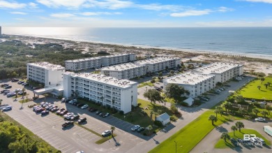 Coastal chic design with really nice kitchen and bath updates on Kiva Dunes Golf Club in Alabama - for sale on GolfHomes.com, golf home, golf lot