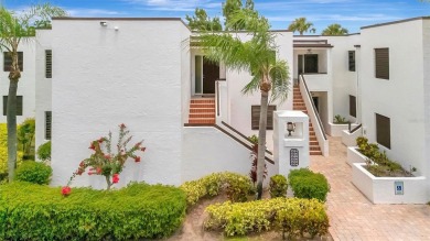 Special Limited-Time Buyer Incentive! The seller is offering up on The Meadows Golf and Country Club in Florida - for sale on GolfHomes.com, golf home, golf lot