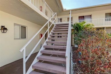 WELCOME TO YOUR PERFECT SLICE OF PARADISE ON BEAUTIFUL VENICE on Lake Venice Golf Club in Florida - for sale on GolfHomes.com, golf home, golf lot