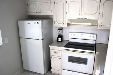 Opportunity knocks in Kings Point Resort! This 1-bedroom, 1 on Kings Point Golf -Flanders Way in Florida - for sale on GolfHomes.com, golf home, golf lot