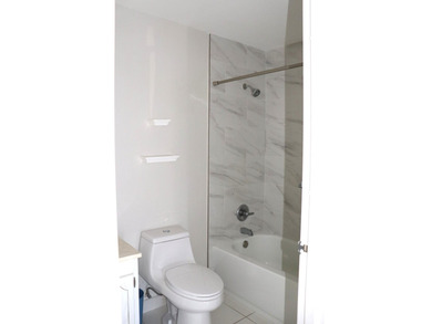 Opportunity knocks in Kings Point Resort! This 1-bedroom, 1 on Kings Point Golf -Flanders Way in Florida - for sale on GolfHomes.com, golf home, golf lot