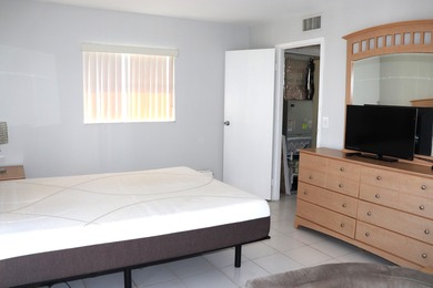 Opportunity knocks in Kings Point Resort! This 1-bedroom, 1 on Kings Point Golf -Flanders Way in Florida - for sale on GolfHomes.com, golf home, golf lot