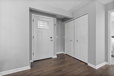 Lovely Lakes of Woodbridge condo. Two bedroom, two full bath in on The Moors Golf Club in Michigan - for sale on GolfHomes.com, golf home, golf lot
