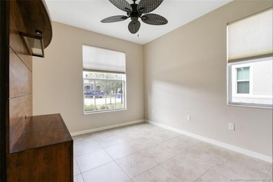 Beautifully maintained END-UNIT townhouse in a GATED community on Heritage Ridge Golf Club in Florida - for sale on GolfHomes.com, golf home, golf lot