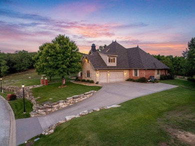 Luxurious Estate in Prestigious Golf Community, Buffalo on Buffalo Ridge Springs Golf Club in Missouri - for sale on GolfHomes.com, golf home, golf lot