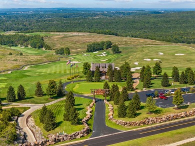 Luxurious Estate in Prestigious Golf Community, Buffalo on Buffalo Ridge Springs Golf Club in Missouri - for sale on GolfHomes.com, golf home, golf lot
