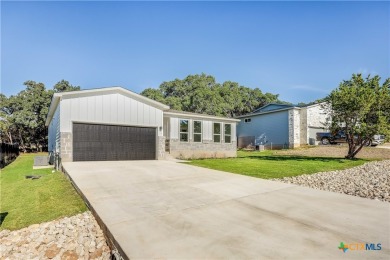 The Topaz offers a spacious 1,828 sq ft layout with 4 bedrooms on Highland Lakes Golf Course in Texas - for sale on GolfHomes.com, golf home, golf lot