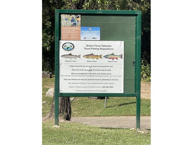 Brand New Exterior Paint completed April 2025! Adorable River on Riverland Country Club in Arkansas - for sale on GolfHomes.com, golf home, golf lot